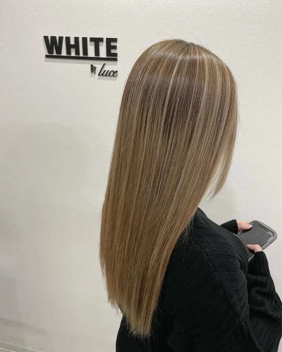 ロング カラー ハイライトカラー 外国人風カラー ハイライト 西 千穂乃のヘアスタイル