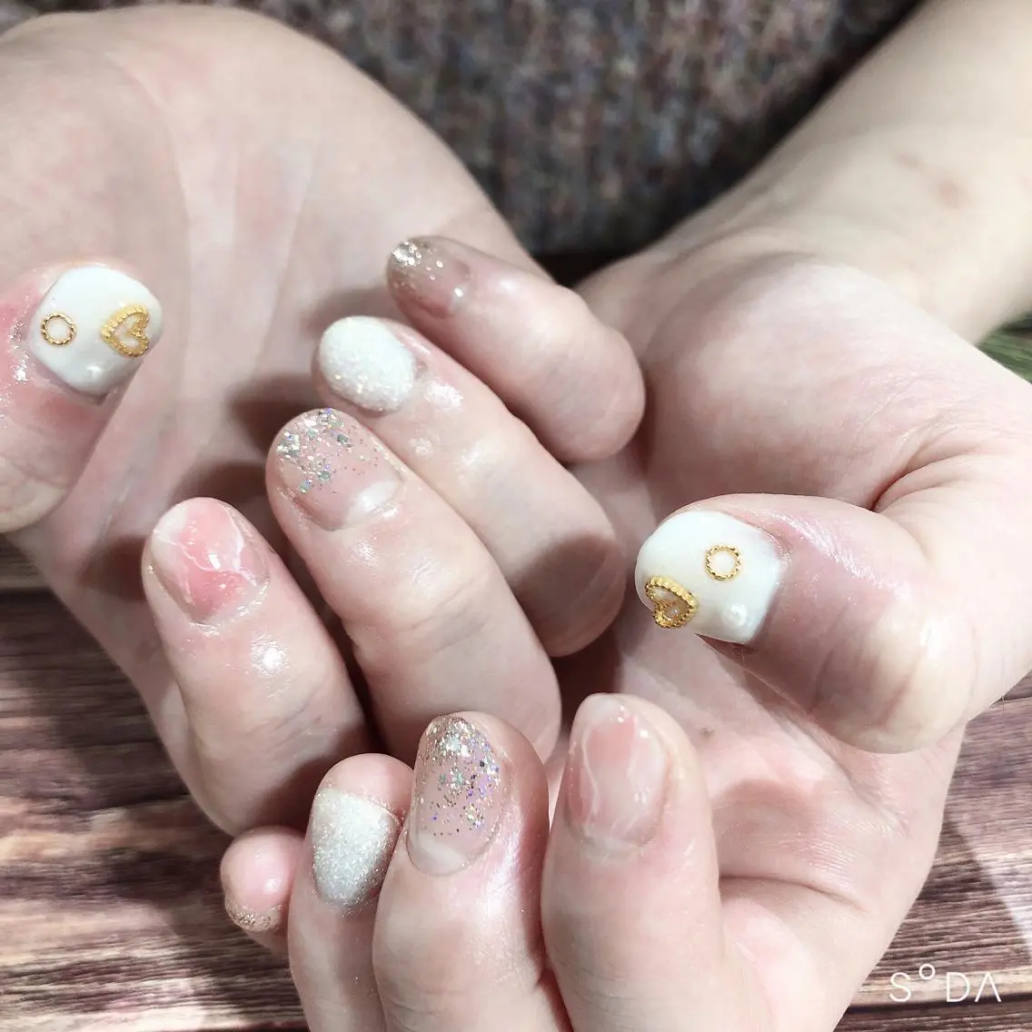 ネイル ニュアンスネイル ハンドネイル 吉野✨ ネイルデザイナー✨のネイルデザイン