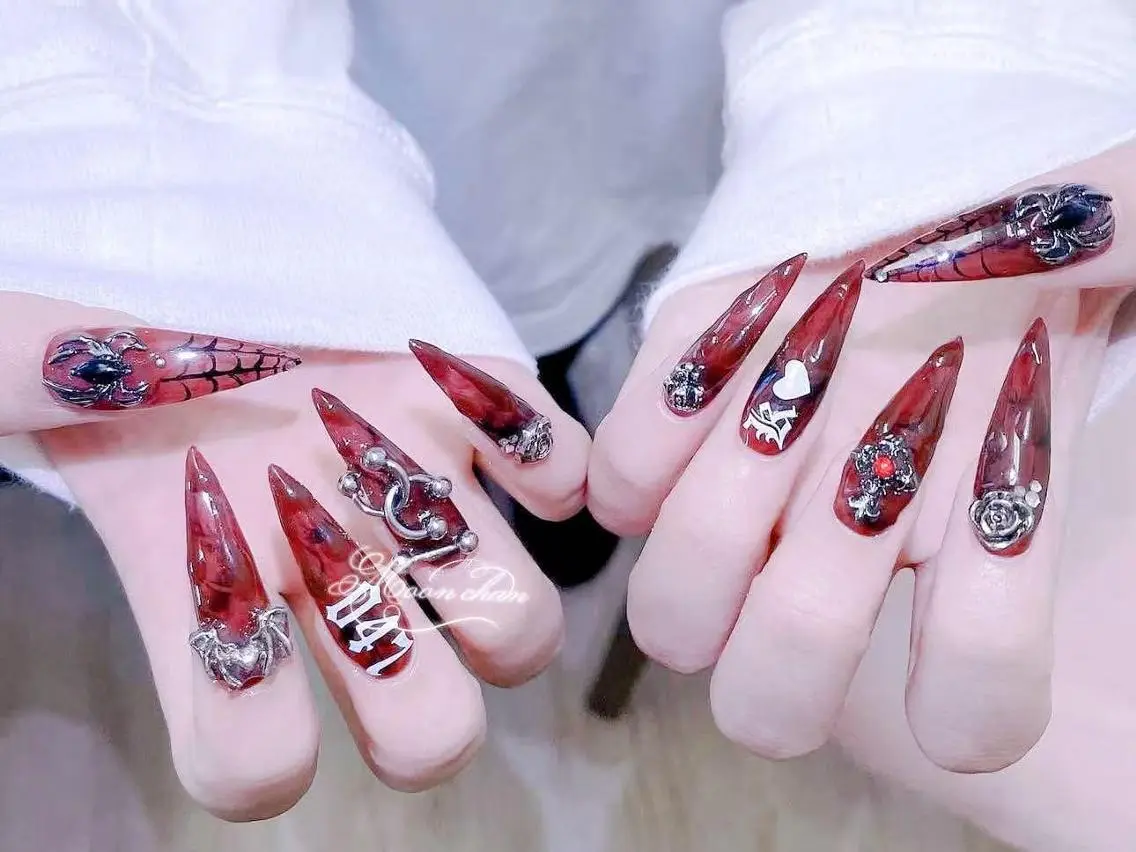 ネイル 長さ出し キラキラネイル 韓国ネイル ロングネイル 持ち込み ハンドネイル ハンドケア MUNI🎀  NAIL のネイルデザイン