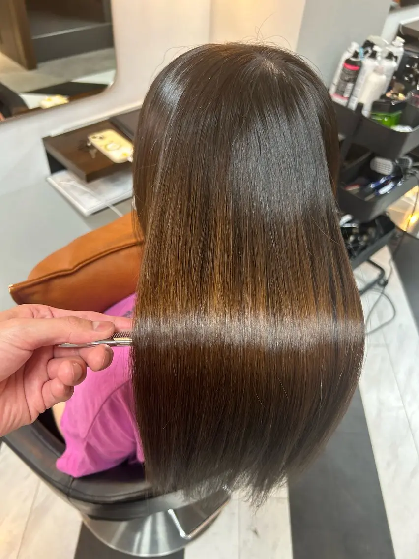 セミロング カット ヘアカラー トリートメント 圧倒的髪質改善 ✂︎飯島悠介のヘアスタイル
