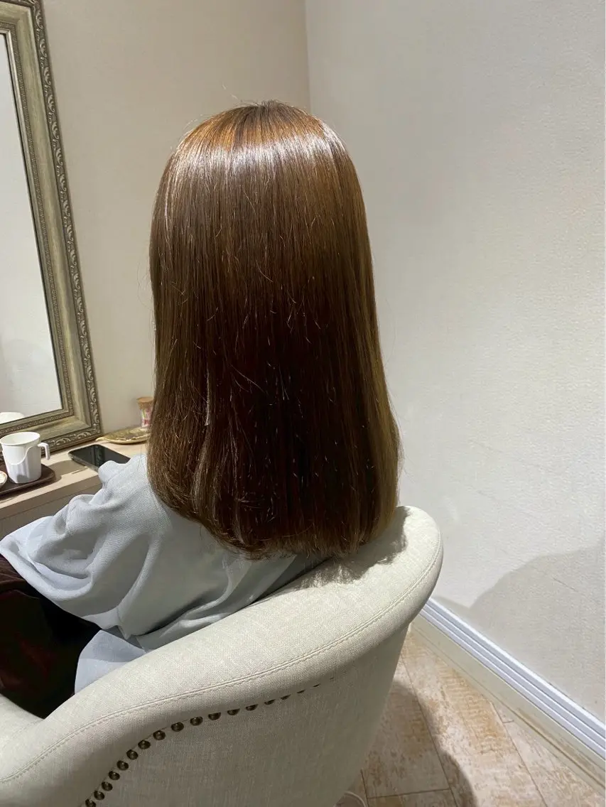 ミディアム カラー 山本 優音のヘアスタイル