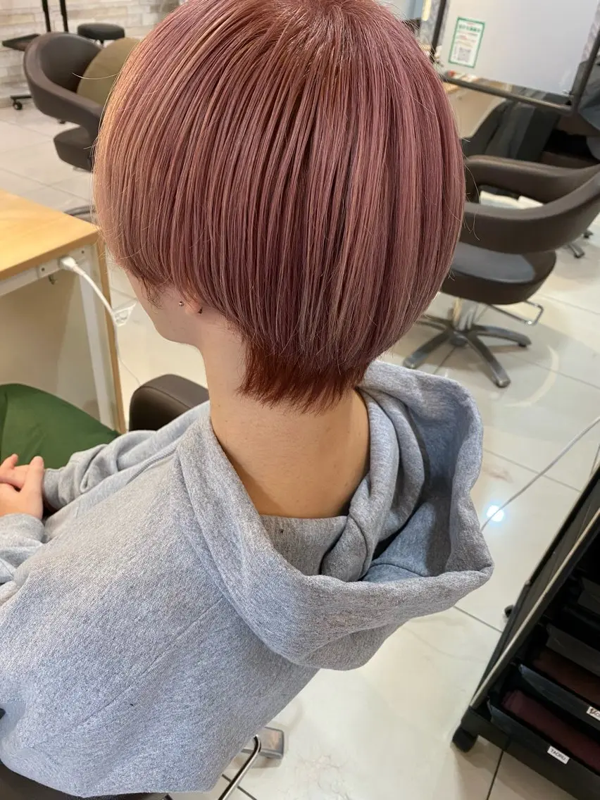 ショート カラー メンズ 切りっぱなしボブ メンズブリーチ メンズ韓国風 メンズパーマ メンズツイストパーマ 🐥波巻き/メンズ/ ショート🐥いとみなのヘアスタイル