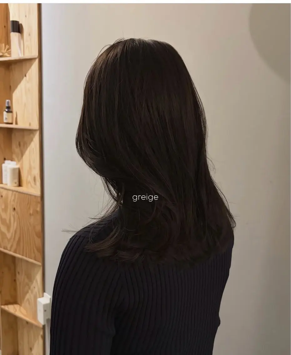ミディアム ヘアカラー トリートメント 透明感カラー ／emiのヘアスタイル
