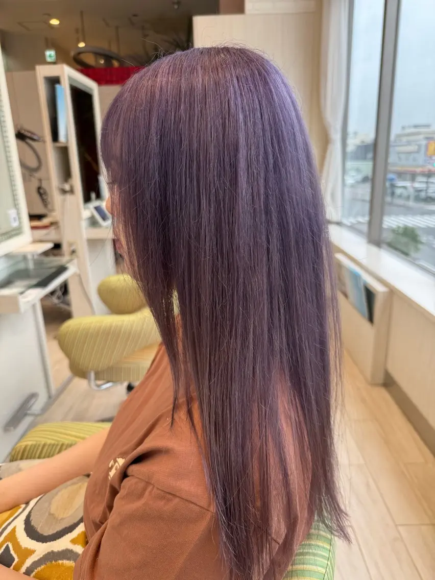 ロング ヘアカラー 松尾 怜奈のヘアスタイル