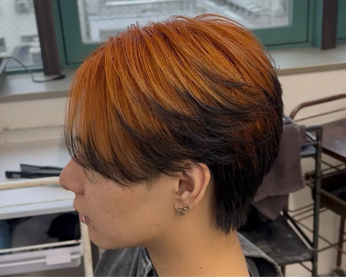 ショート カラー メンズ カット ヘアカラー トリートメント 岡部 琉斗のヘアスタイル