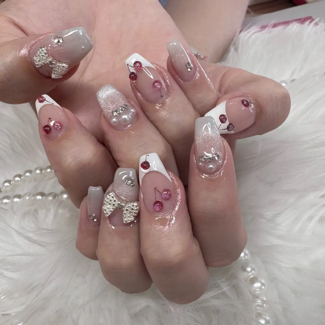 ハンドネイル La neige* yuki 🐩🌙のネイルデザイン