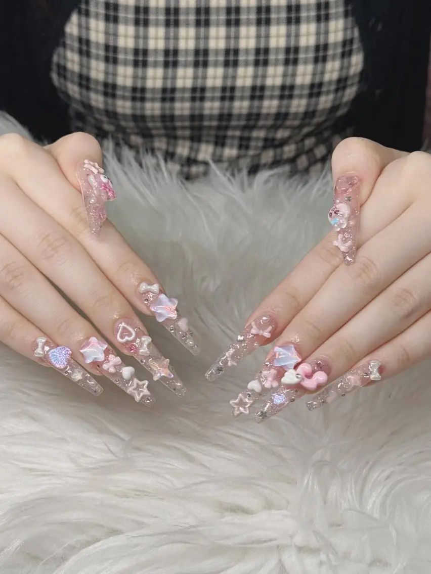 ネイル Lee Nailsのネイルデザイン