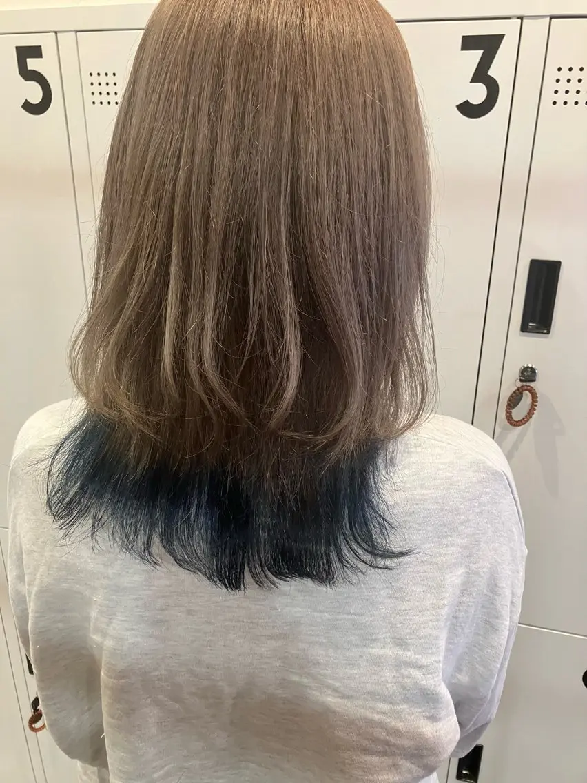 カラー ダブルカラー mai /attraのヘアスタイル