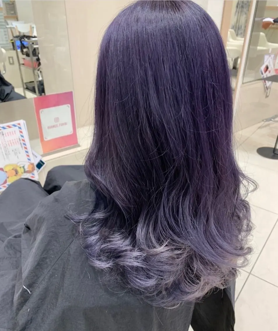 カラー ダブルカラー 林 美月のヘアスタイル