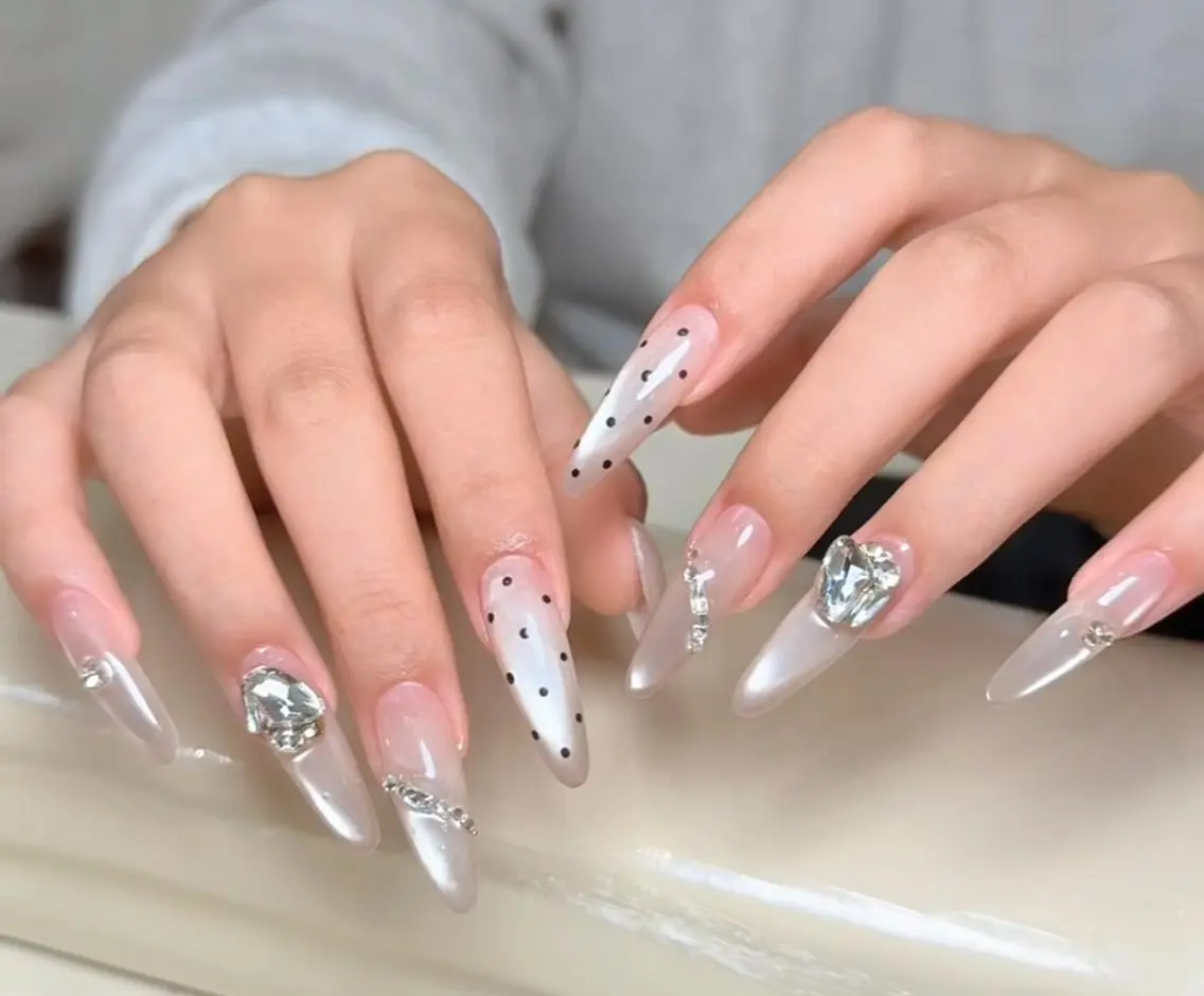 ネイル ハンドネイル ハンドケア 🍑 momo_nailのネイルデザイン