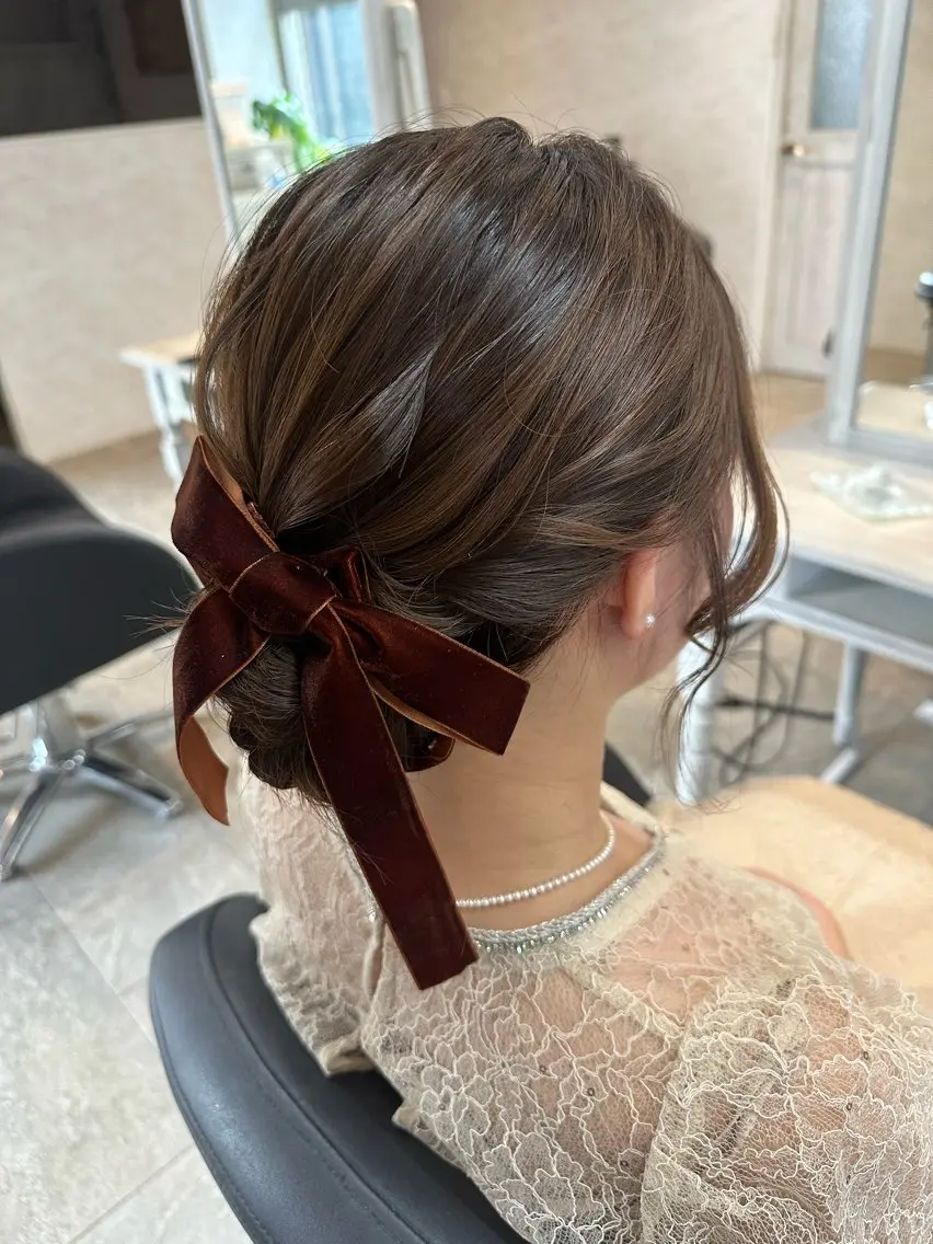 セミロング ヘアアレンジ はやしほのか| ヘアセット×カラーのヘアスタイル