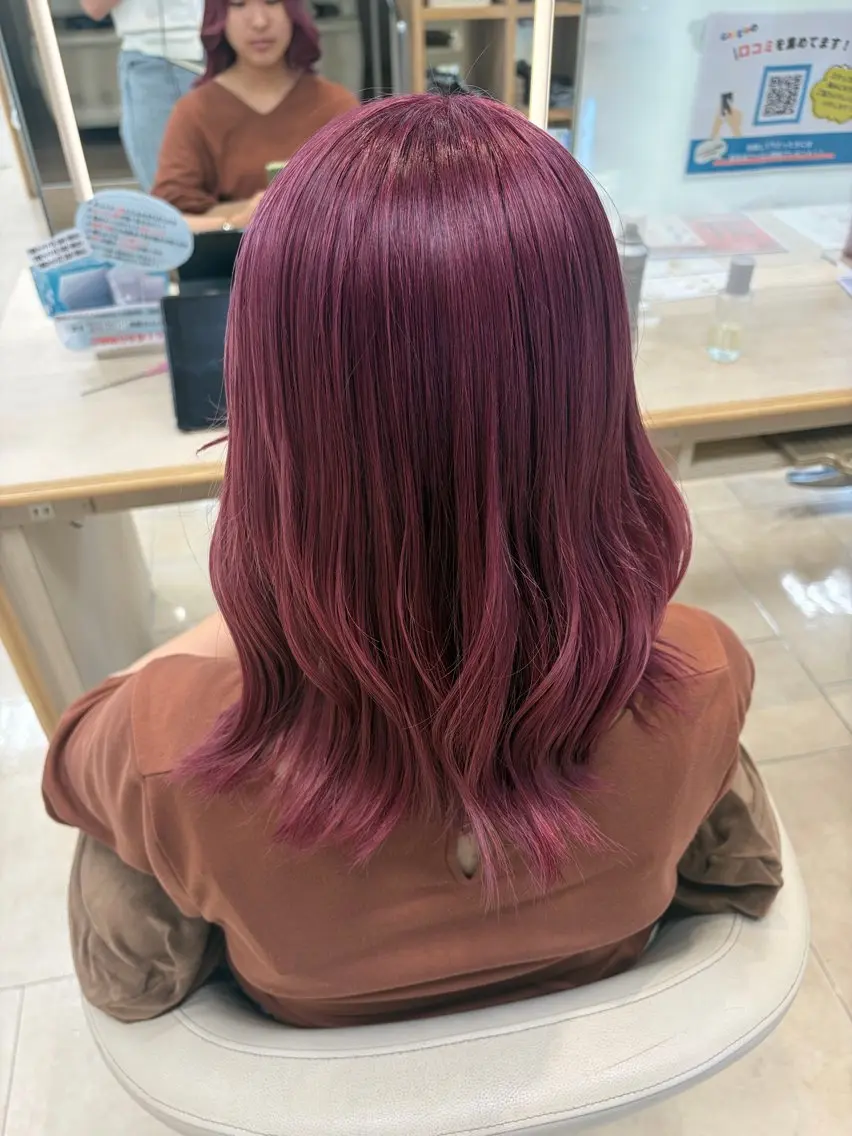 ミディアム カラー 斉藤 沙也加のヘアスタイル