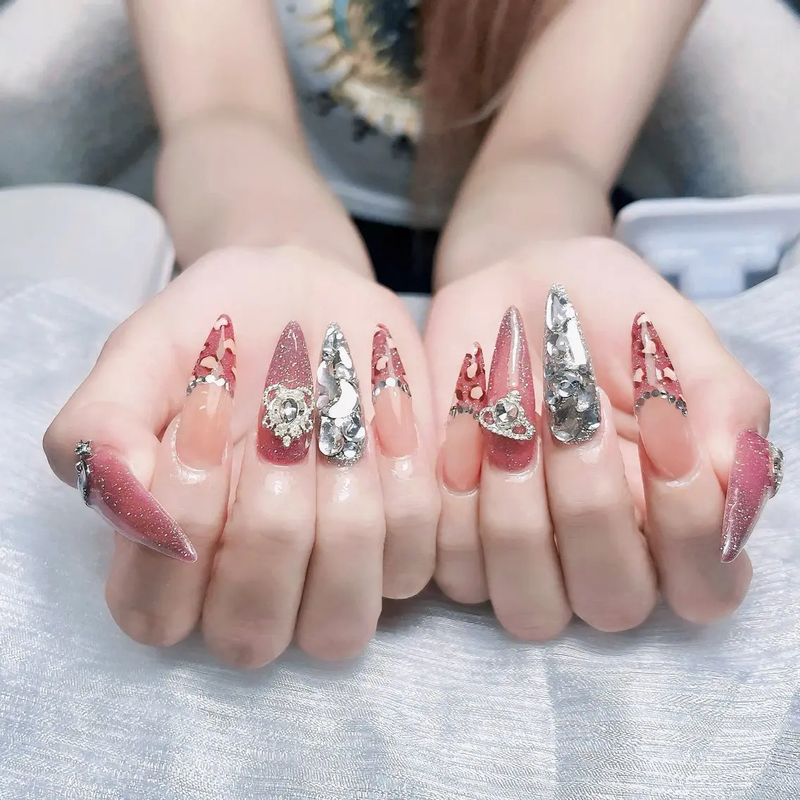 ネイル ハンドネイル ハンドケア Nova Nail Nambaのネイルデザイン
