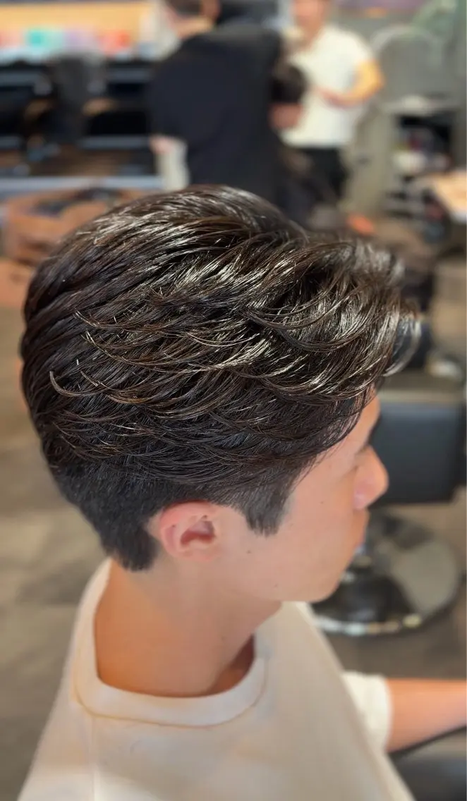 メンズ フェザーパーマ メンズパーマ カット パーマ 門岡 昌輝のヘアスタイル