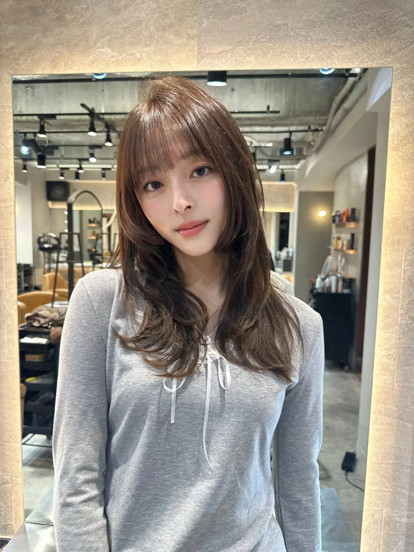 セミロング 顔周りカット 韓国風ヘア レイヤーカット カット ヘアカラー トリートメント ヘアセット 銀座副店長/レイヤー /髪質改善/田島のヘアスタイル