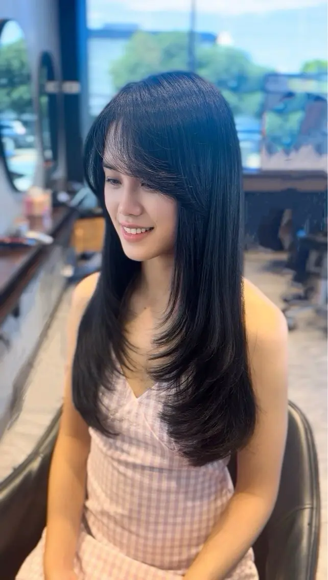 ロング レイヤーカット カット 透けるbrown カラー🎗♡yukaのヘアスタイル