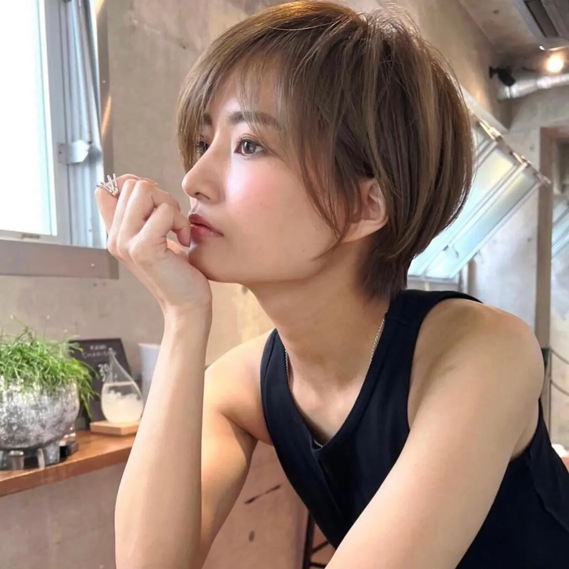 ショート カラー カット ヘアカラー トリートメント レイヤー/韓国ボブ レイヤーボブ/住吉のヘアスタイル