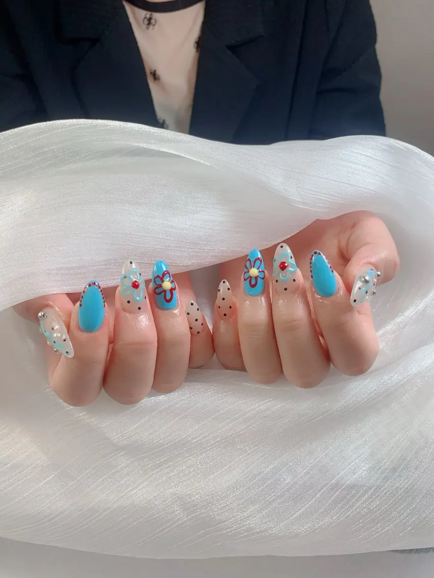 ネイル チークネイル フレンチネイル グラデーション 韓国ネイル マグネットネイル ハンドネイル Hana Nailのネイルデザイン