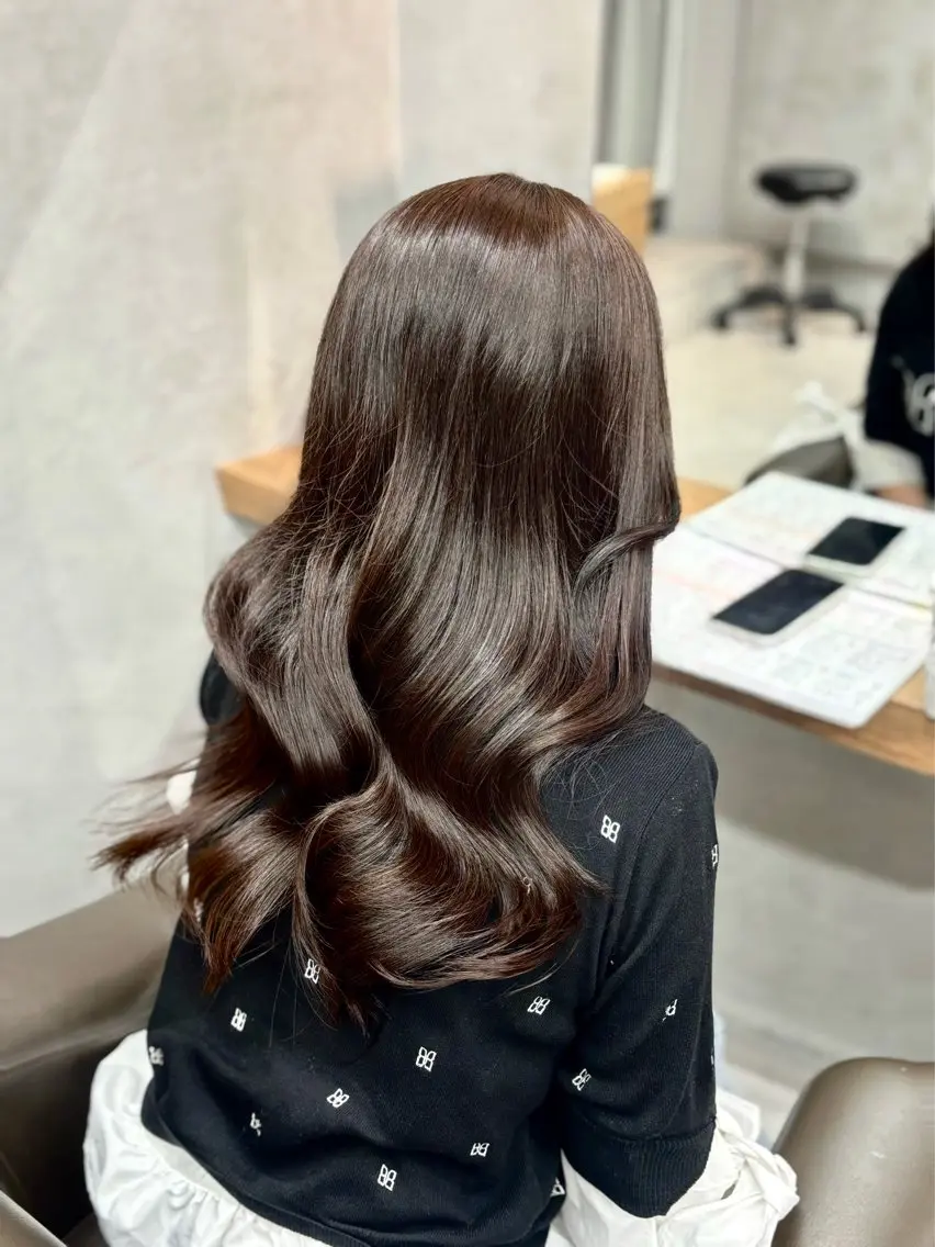 ロング カラー ブラウンカラー チョコレートブラウン ヘアカラー トリートメント girly上品ヘア 🎀/ベージュikuのヘアスタイル