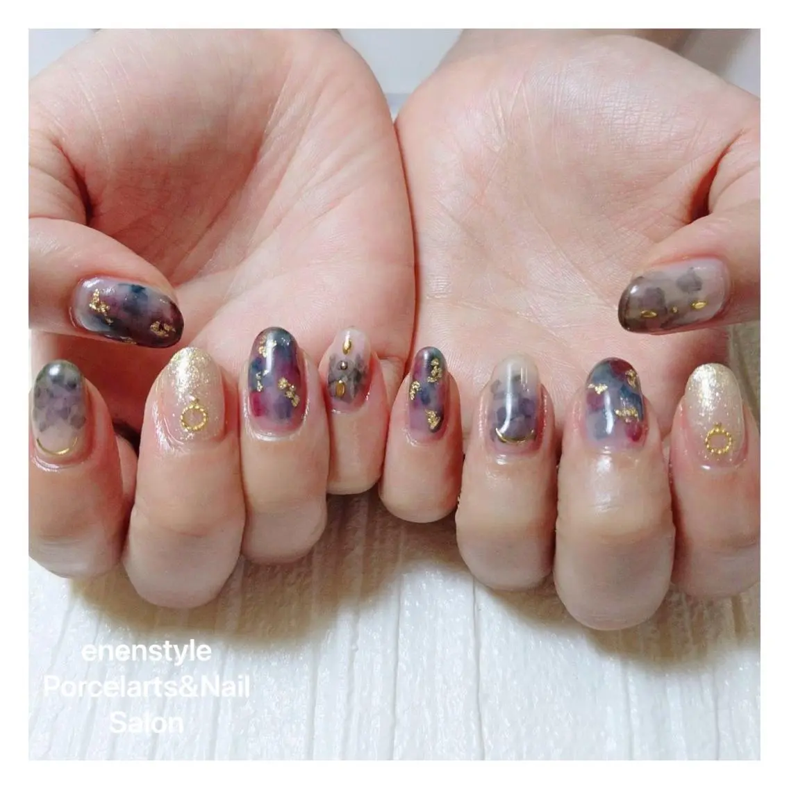 ミディアム ネイル ハンドネイル 🐾enen style 🐾のネイルデザイン