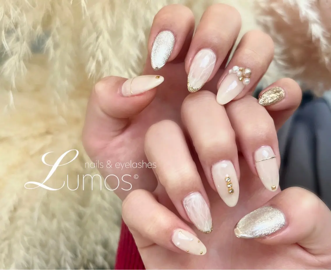 ネイル ハンドネイル Lumos Annのネイルデザイン