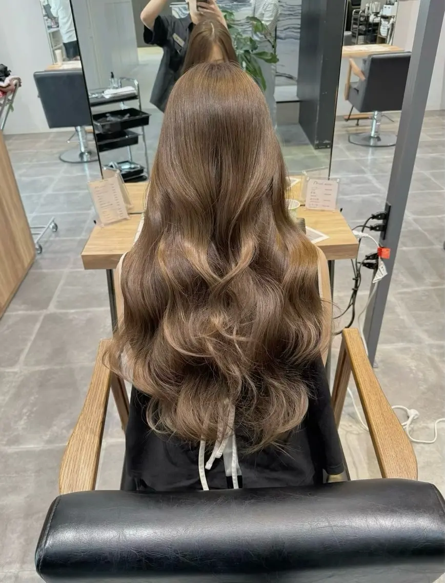 ロング カット ヘアカラー トリートメント 艶カラー /顔周り◎ 小川泰輝🫧のヘアスタイル