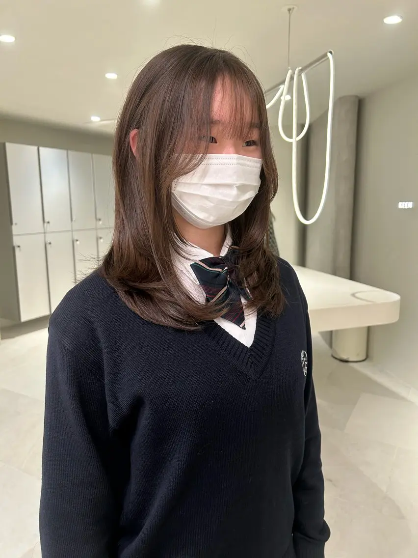 ミディアム カラー 卒業式のヘアスタイル カット 海外レイヤー /NAGISAのヘアスタイル