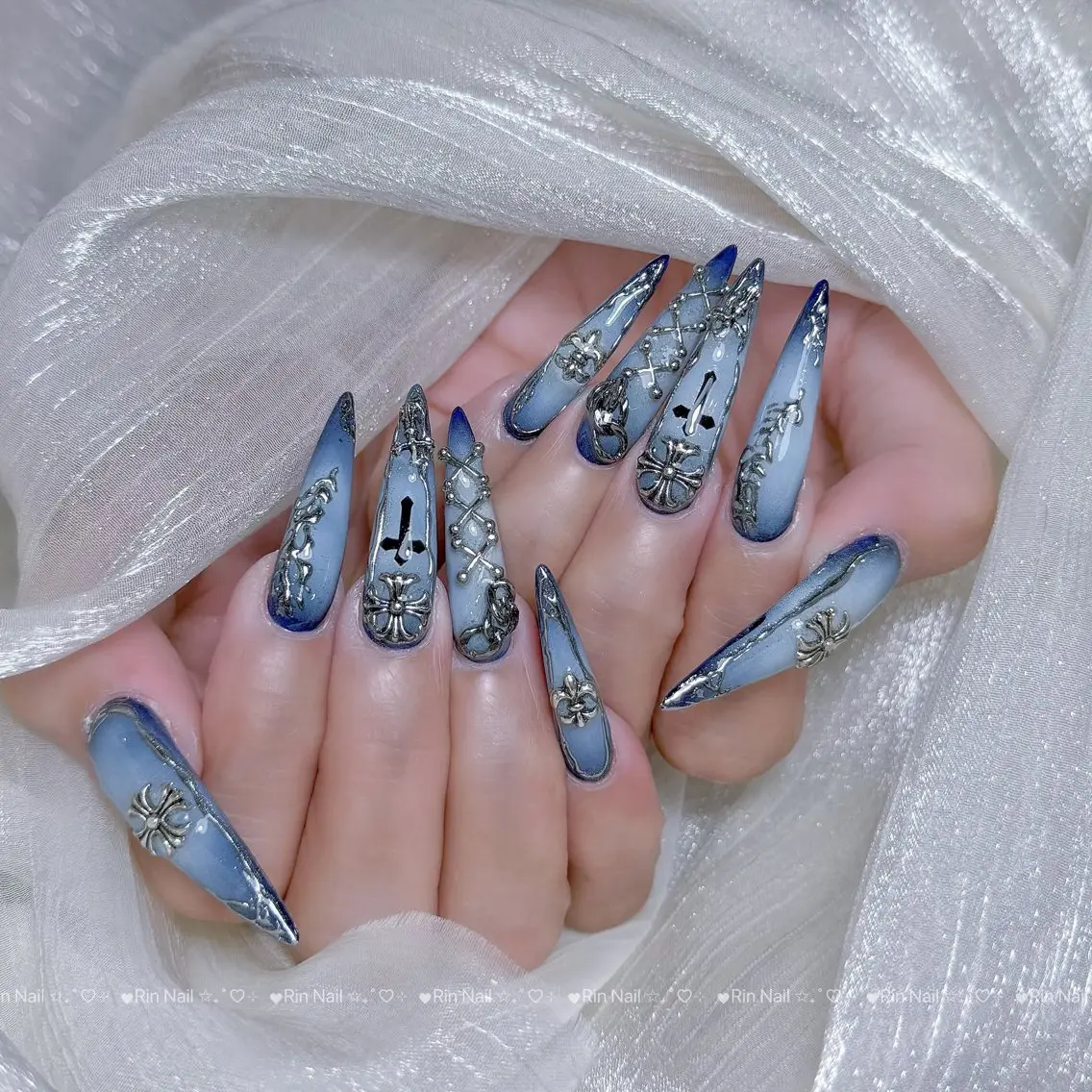 ネイル ブルー ジェルネイル ガーリー グラデーション グリーン ハンドネイル Rin Nail 新大久保店のネイルデザイン