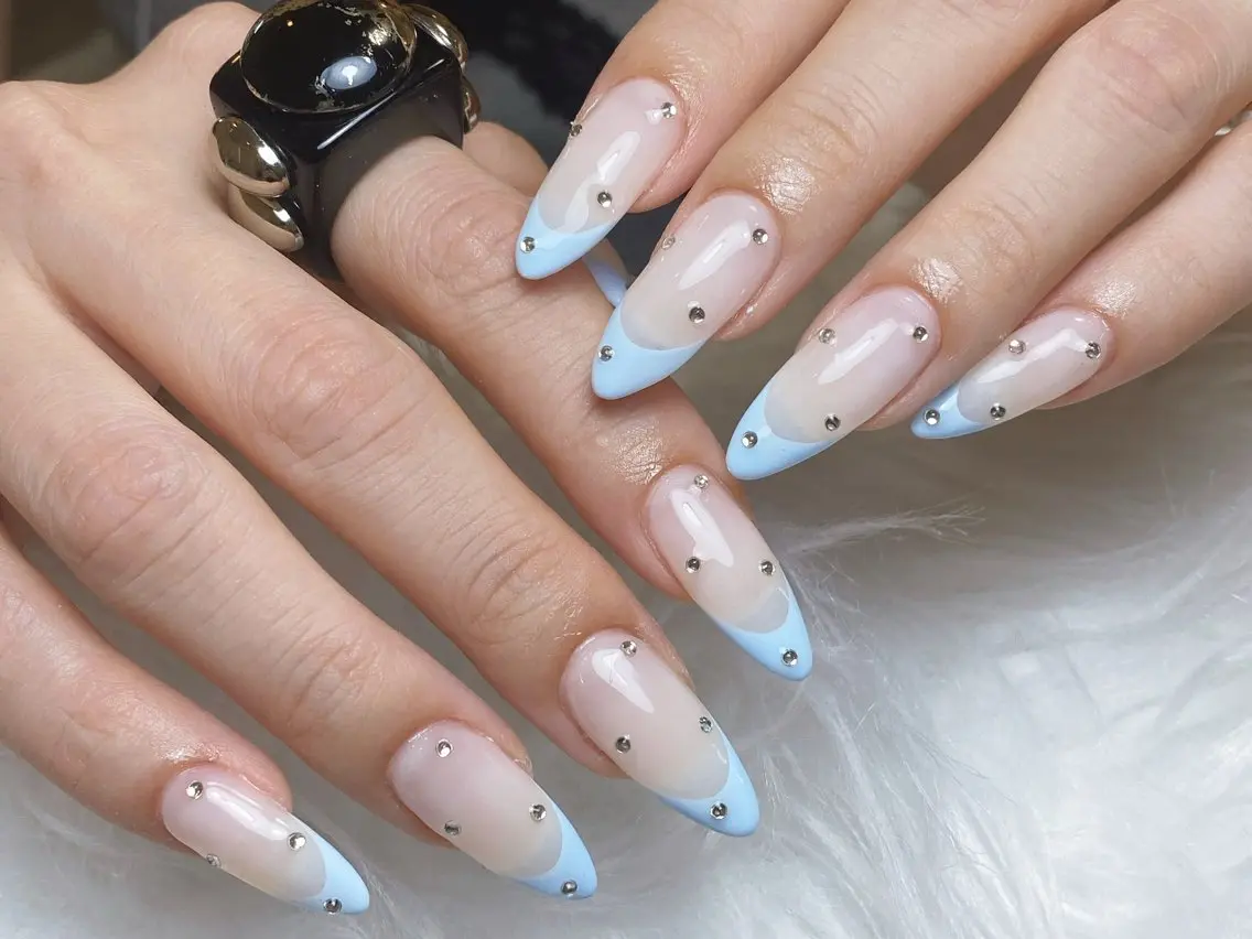 ネイル オーロラネイル ブラウン フラッシュネイル フラワーネイル ホログラムネイル ハンドネイル Rei _Nail 新宿のネイルデザイン