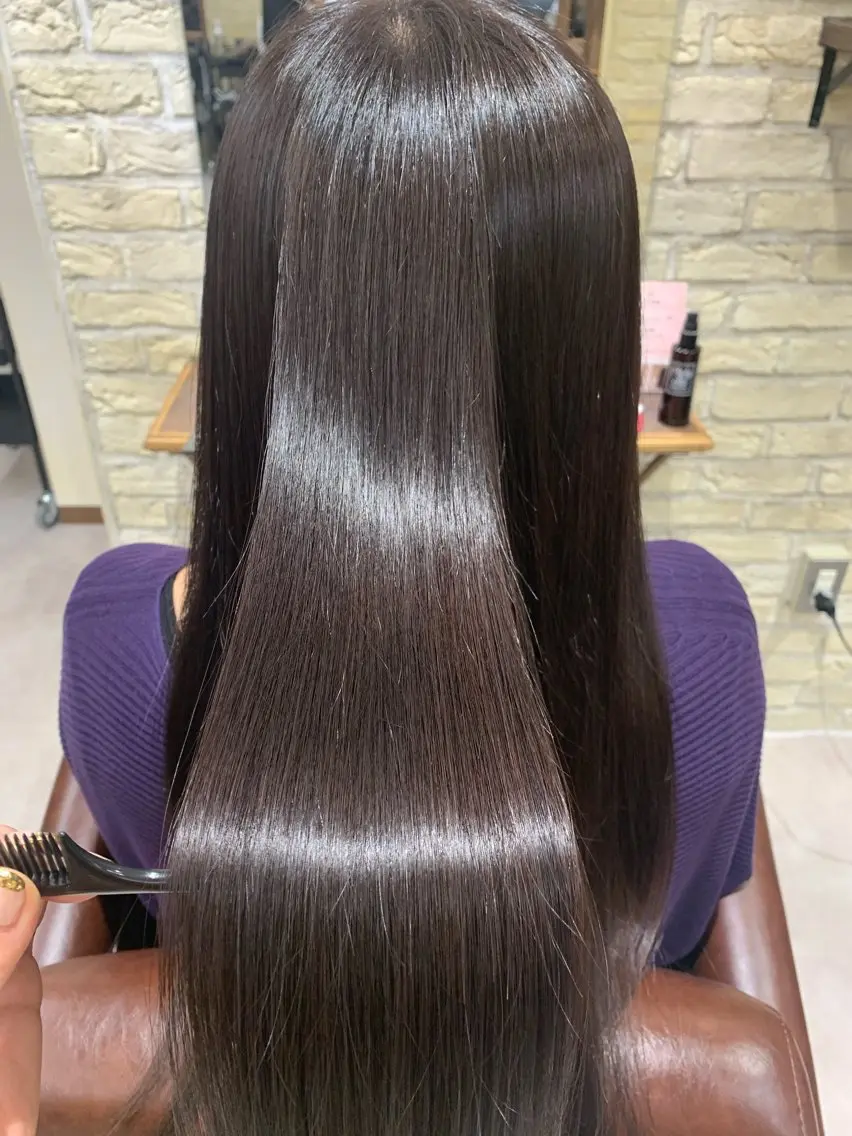 ロング 髪質改善 酸性ストレート 河上 麻衣/白髪ぼかしのヘアスタイル