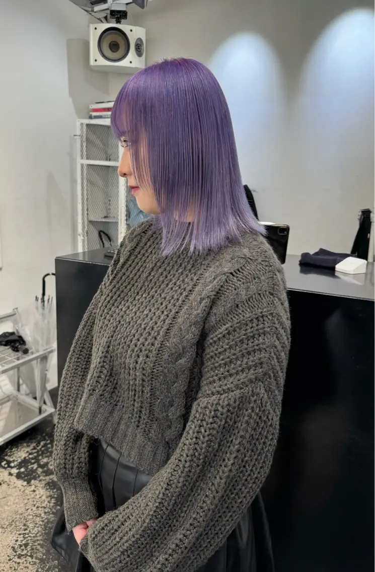 ミディアム カラー ヘアアレンジ ブリーチ ラベンダーカラー カット ヘアカラー トリートメント 艶ハイトーン/ヘア アレンジAYAKAのヘアスタイル