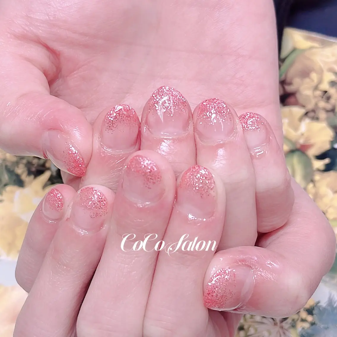 ネイル グラデーション ラメ(グリッター) ラメグラデーション ハンドネイル CoCoSalon ネイル/まつ毛予約のネイルデザイン