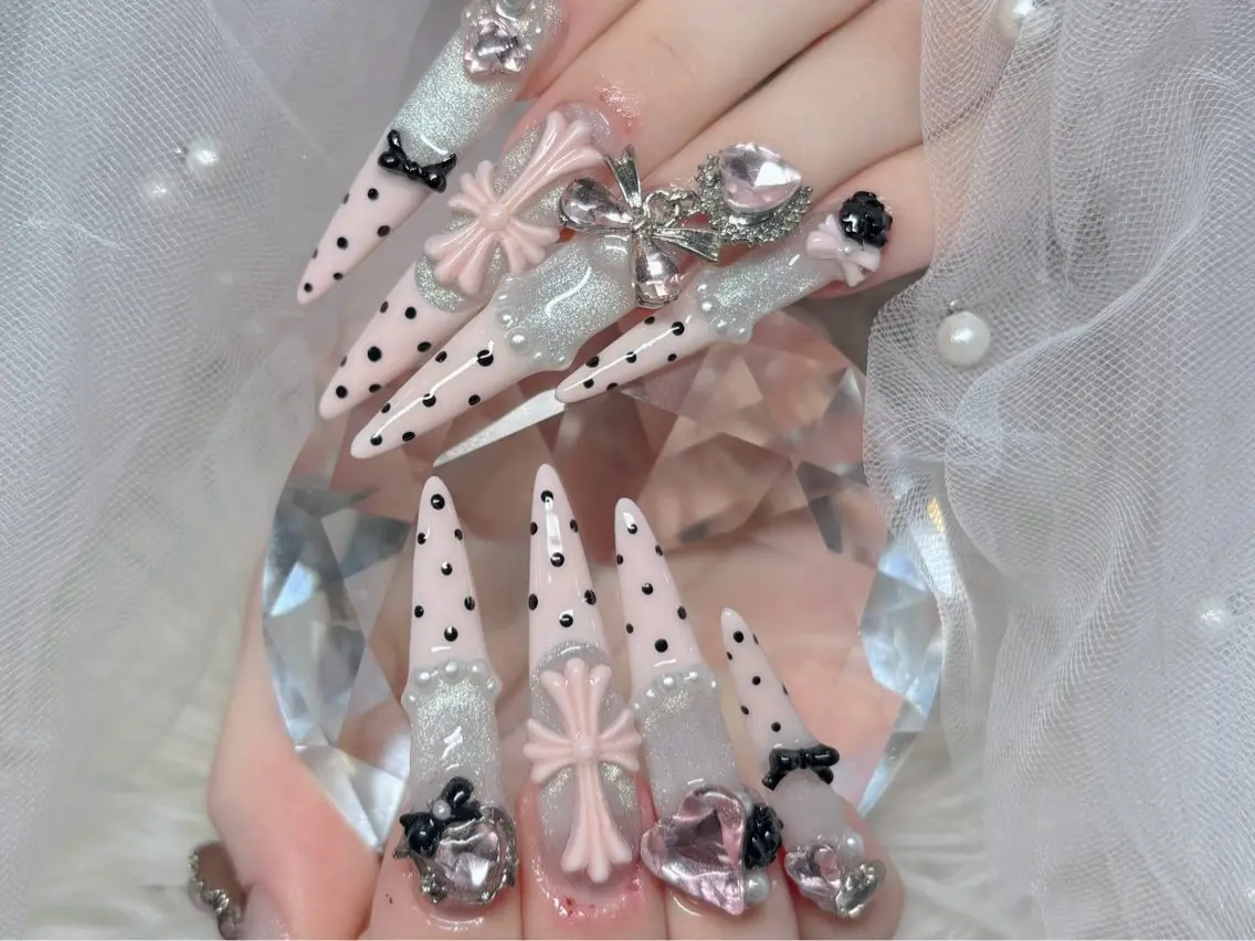 ネイル 長さ出し フレンチネイル 韓国ネイル レース マグネットネイル ハンドネイル ボニー Coco nailのネイルデザイン