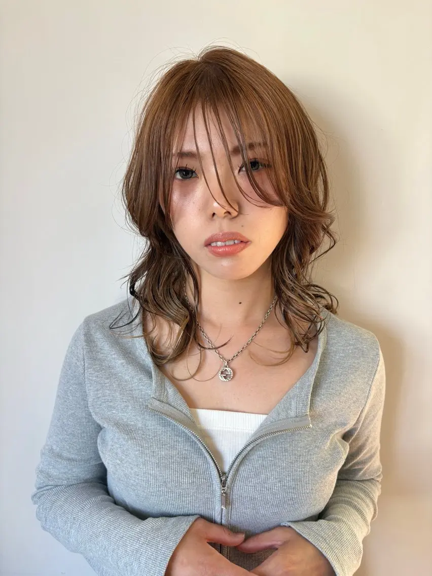 セミロング カラー いりえ しゃけのヘアスタイル