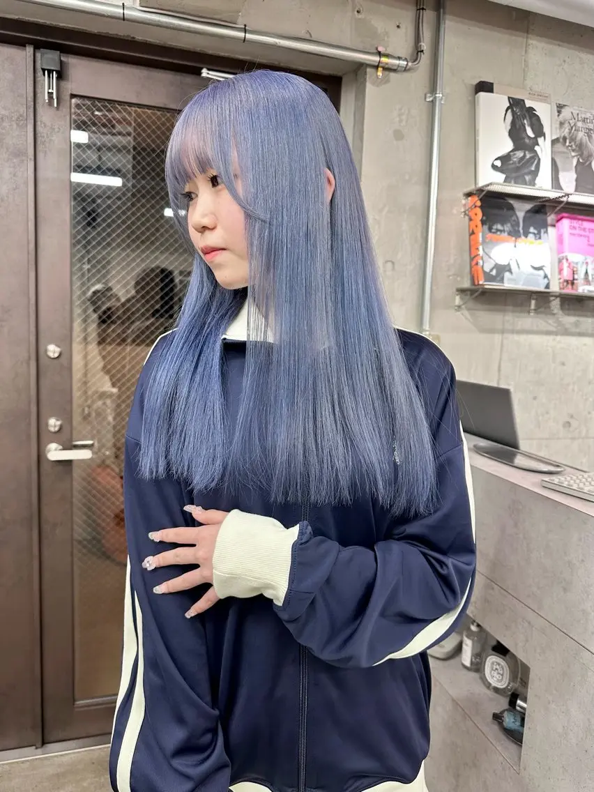 カラー 漆畑 莉奈のヘアスタイル