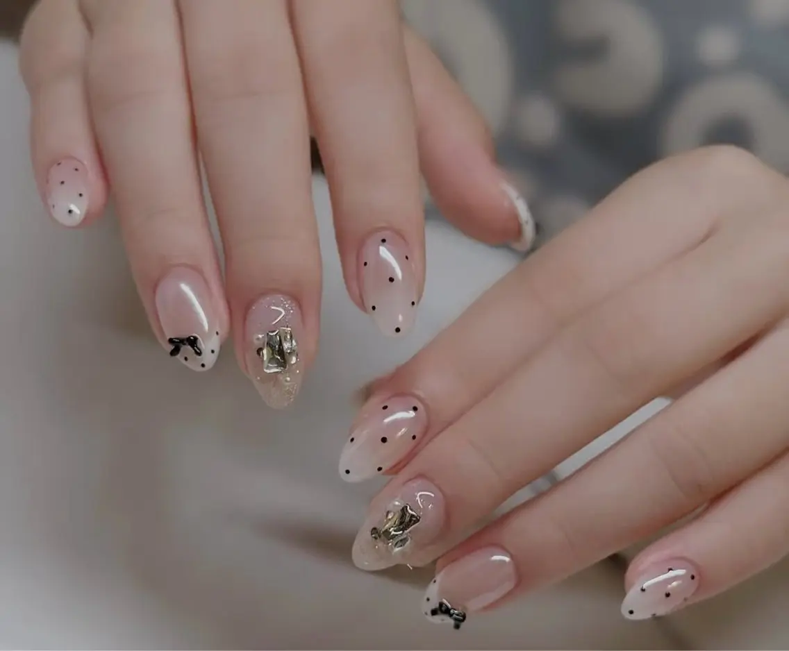 ネイル Hello Nailのネイルデザイン