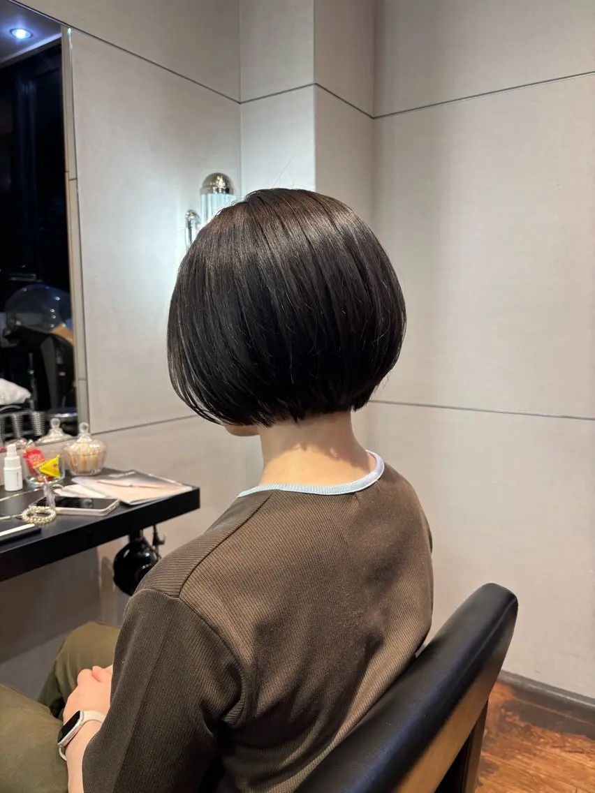 ショート ボブ カット ⚪️マナエ⚪️ ／学芸大学のヘアスタイル