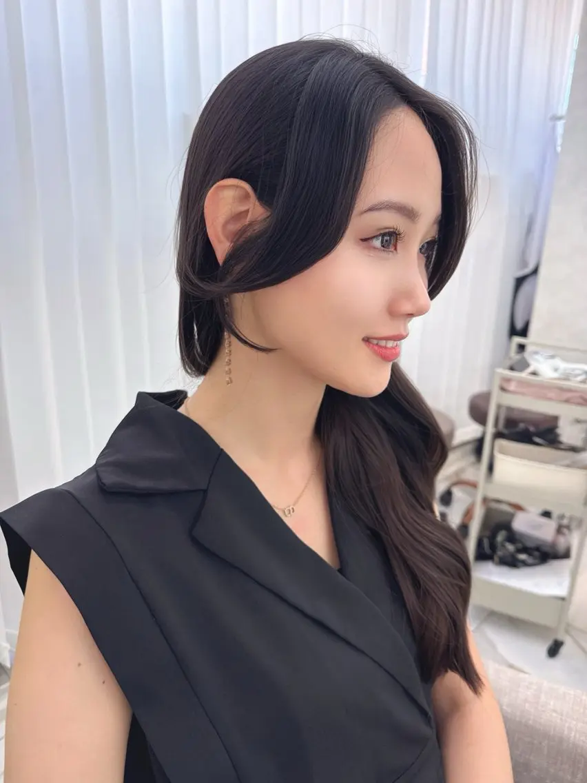 ロング カラー 小顔カット カット ヘアカラー トリートメント レイヤーカット/髪質 改善/矯正🤍吉田のヘアスタイル