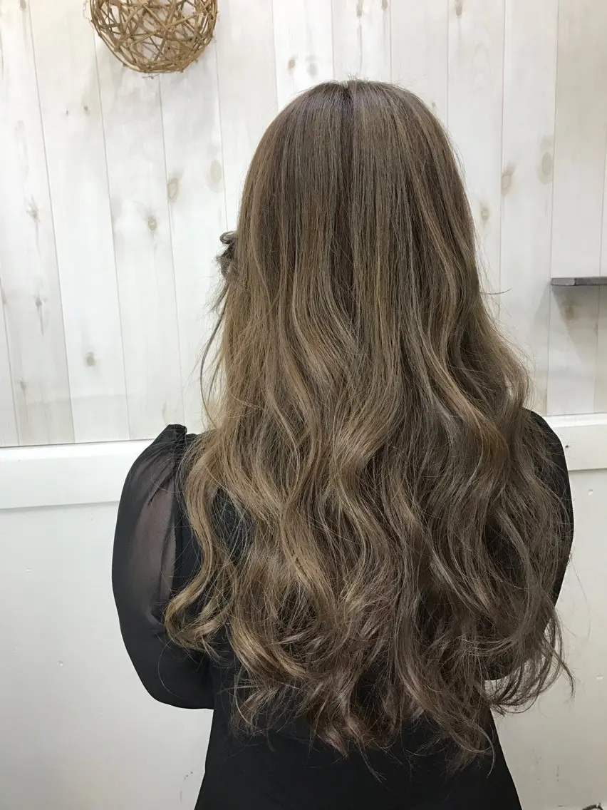 ロング カラー 🌱透明感カラー☘️ TOYO🌱のヘアスタイル