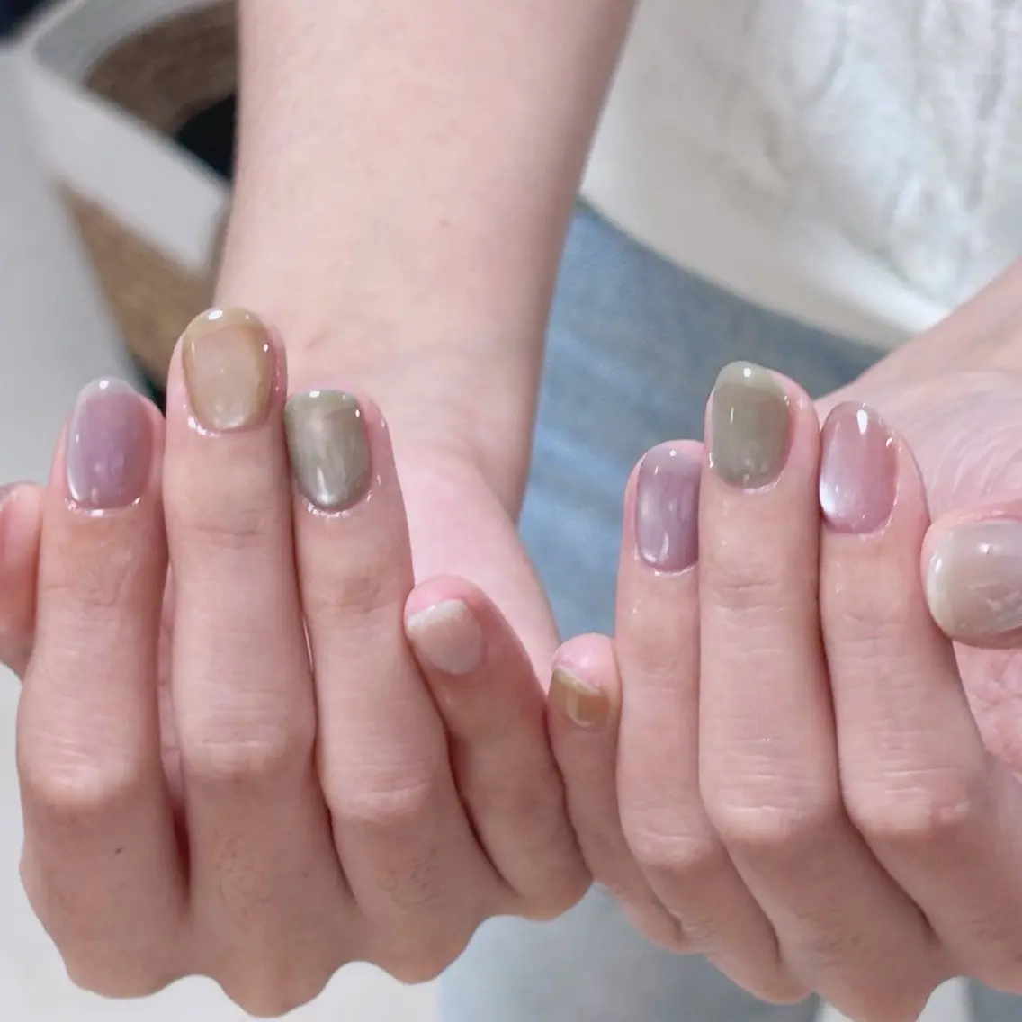 ネイル マグネットネイル ニュアンスネイル ワンホンネイル ハンドネイル IYOUNAIL- Piggyのネイルデザイン
