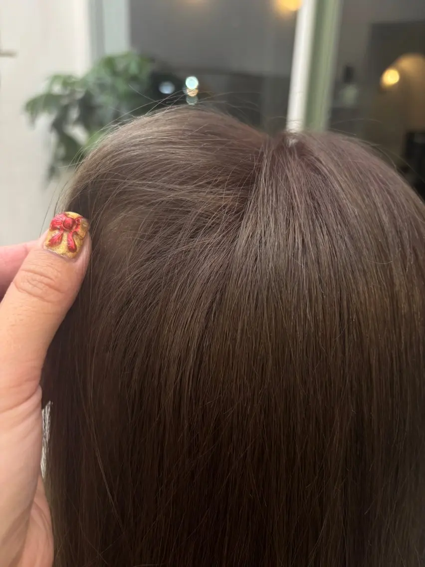 ロング カラー ベージュカラー 伊藤 ゆいなのヘアスタイル