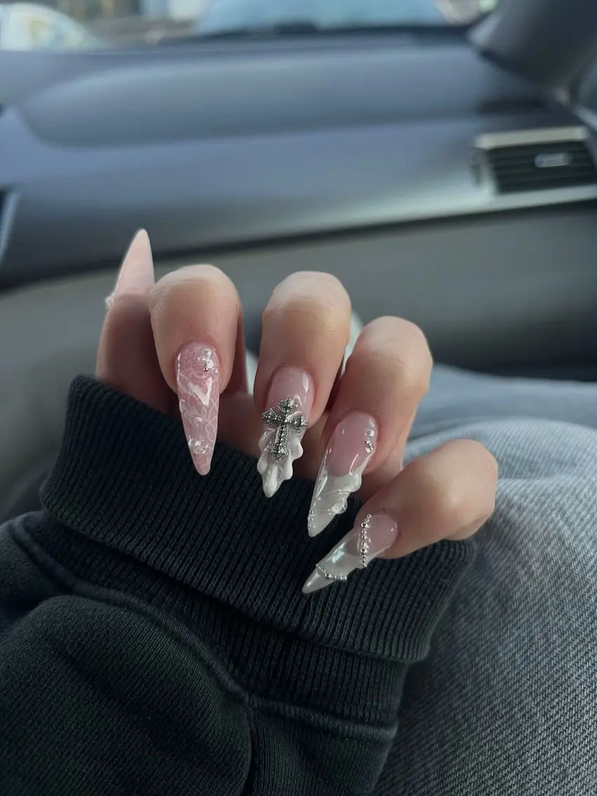 ネイル フレンチネイル キラキラネイル 韓国ネイル シンプルネイル ワンホンネイル MEI Nailのネイルデザイン
