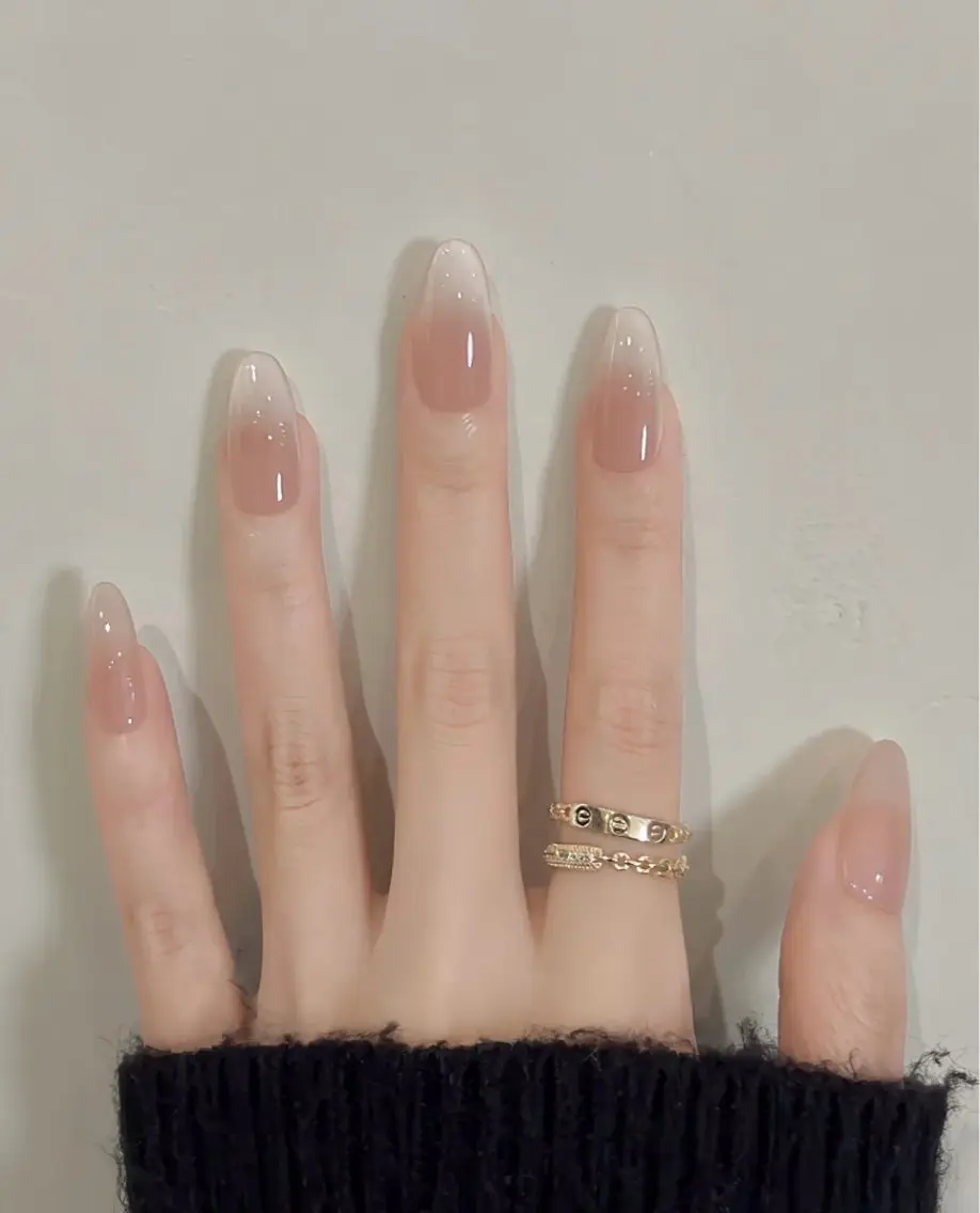 ネイル シンプルネイル ハンドネイル JISOO ANA.CHUOのネイルデザイン