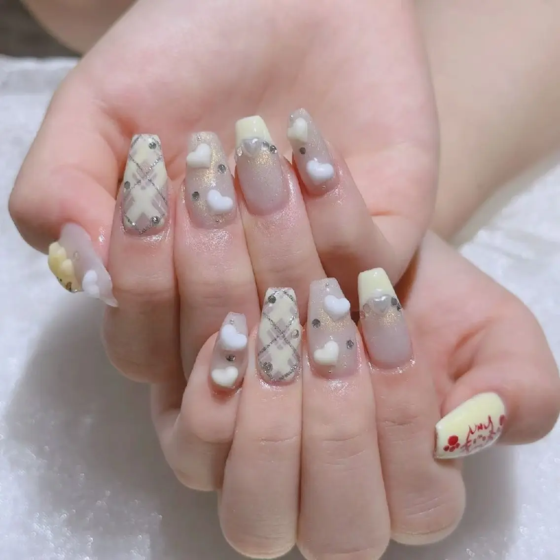 ネイル ハンドネイル Queens みなみのネイルデザイン
