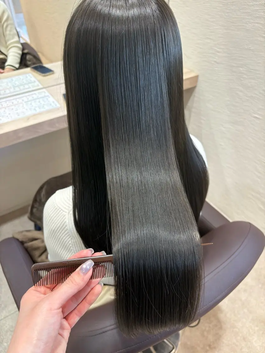 ロング カラー ブリーチ 透明感カラー グレージュ ブリーチなしカラー オリーブグレージュ カット ヘアカラー トリートメント 艶カラー/レイヤー /atsumi🪷のヘアスタイル