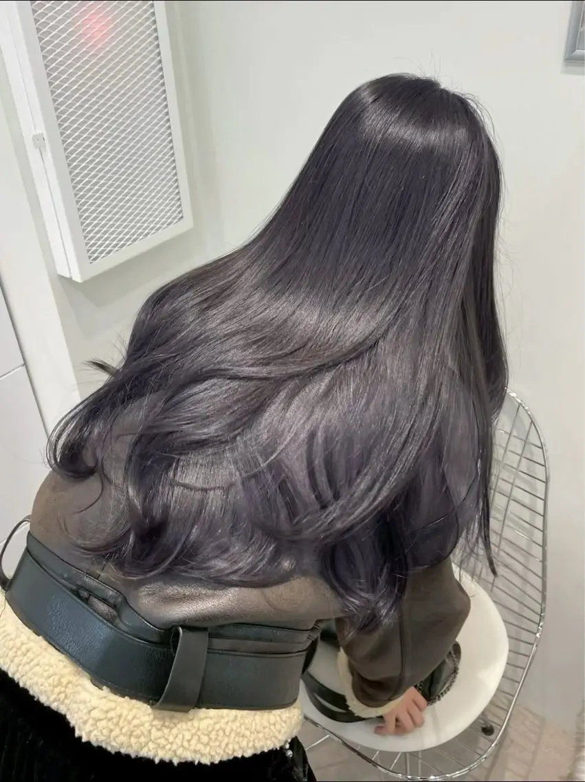 ロング ヘアカラー モデル支持率Ｎｏ．1 透明感グレージュのヘアスタイル