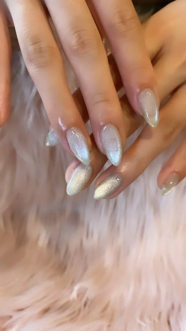 ネイル マグネットネイル ハンドネイル crystal ⭐︎ colorのネイルデザイン