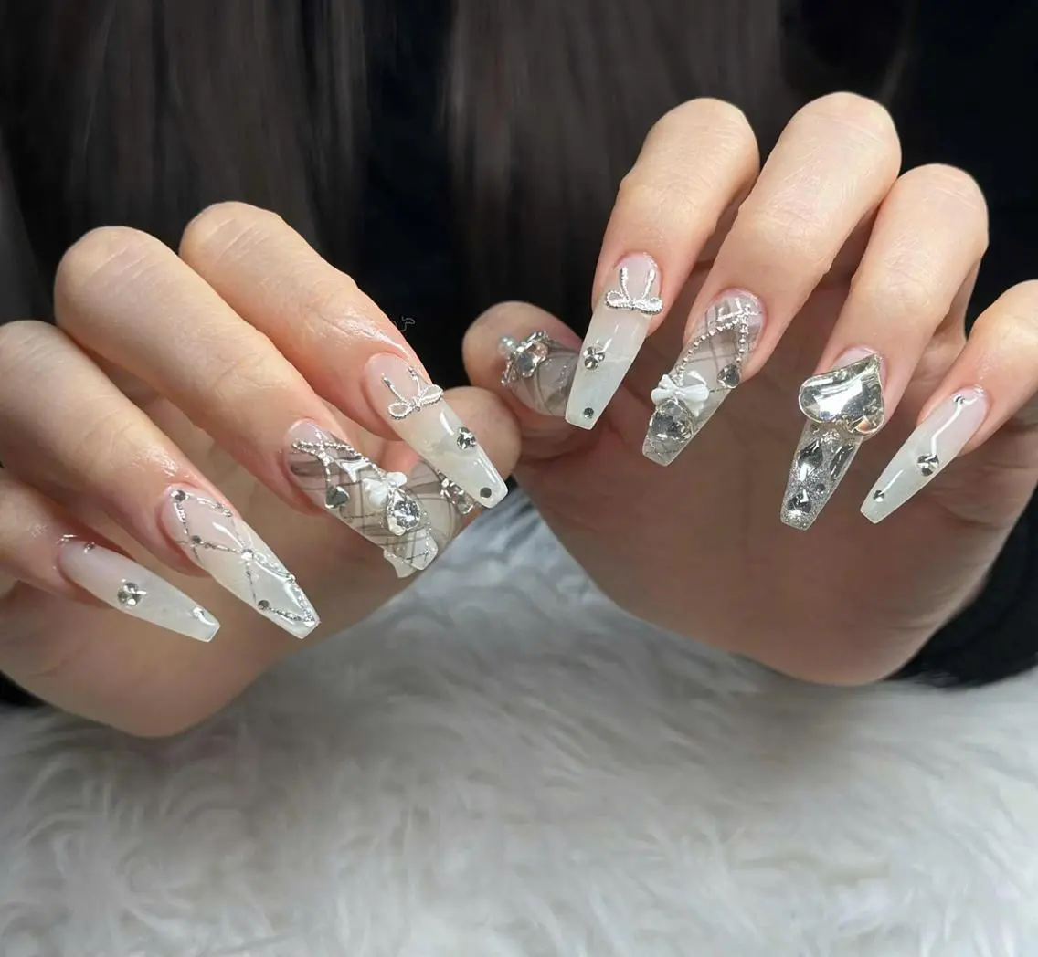 ネイル フレンチネイル ジェルネイル ハロウィン 韓国ネイル マグネットネイル ハンドネイル Hbaby nailのネイルデザイン