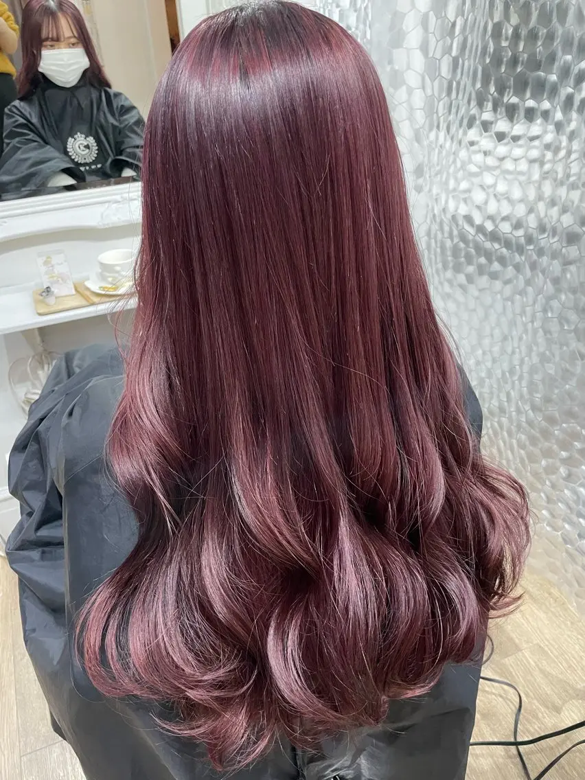 ロング カラー ヘアカラー nanami 🫧のヘアスタイル