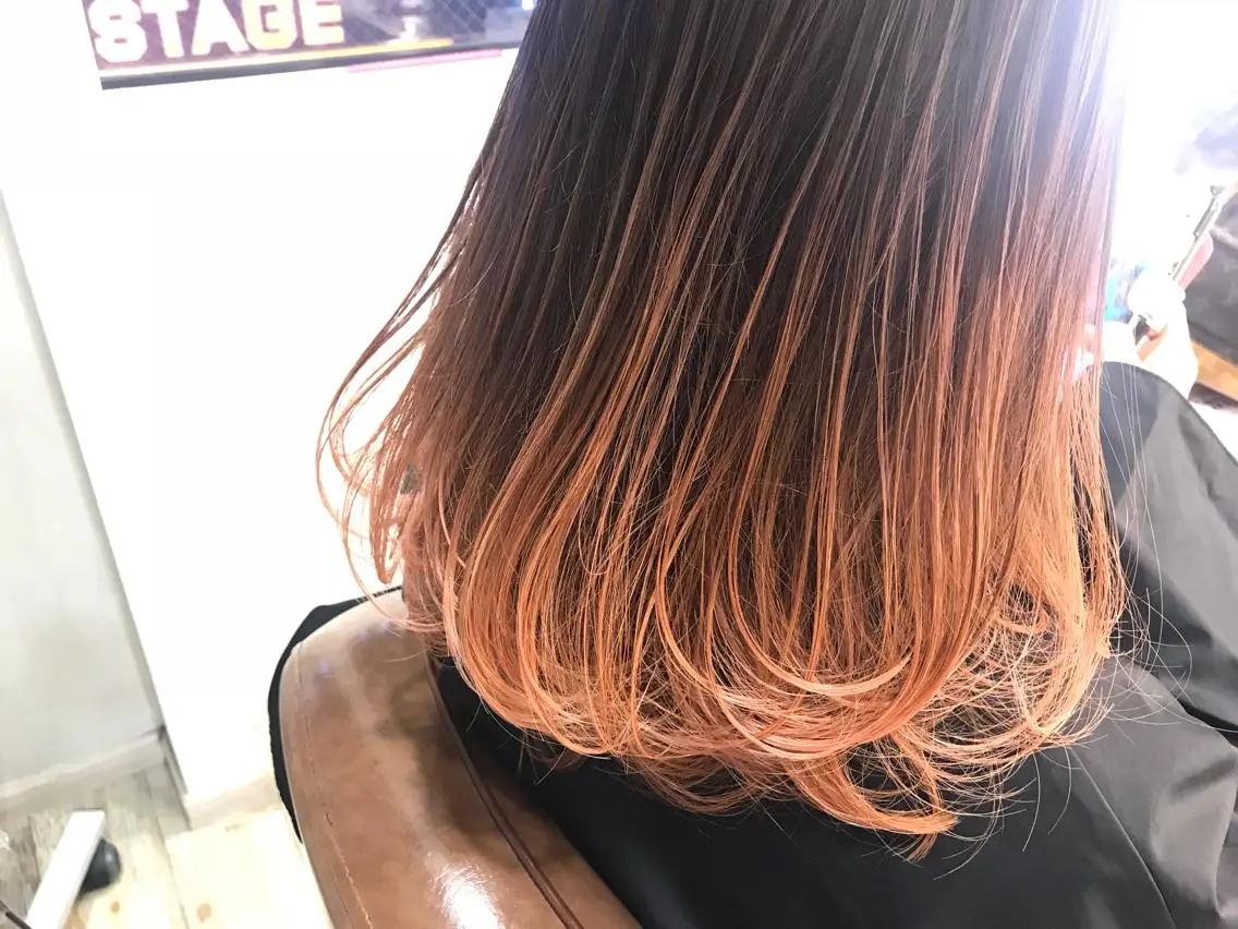 ミディアム カラー グラデーションカラー オレンジ 横浜🍒ルーツカラー エクステ／RIEのヘアスタイル